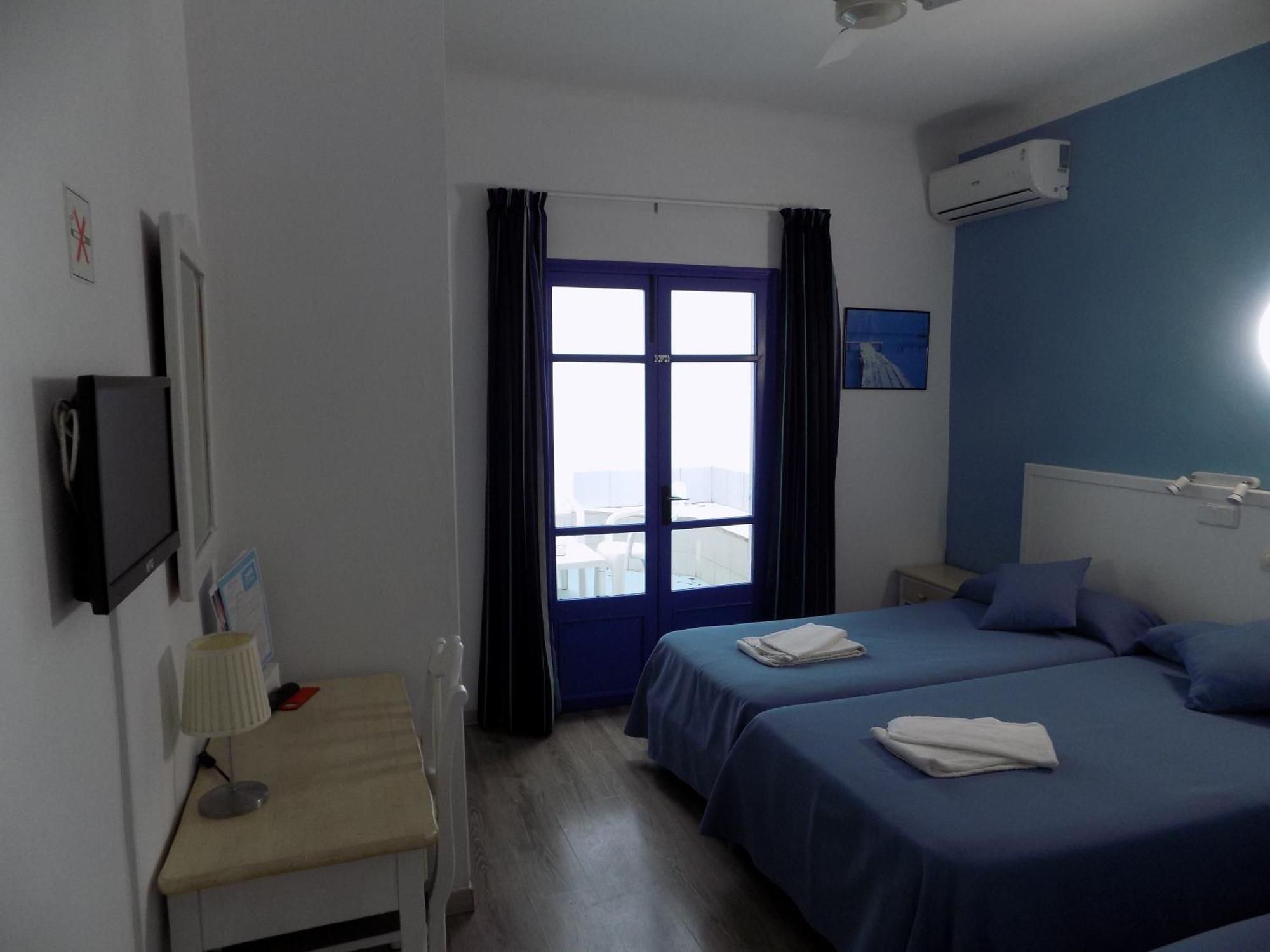 Hostal Villa Maruja El Arenal  Room photo