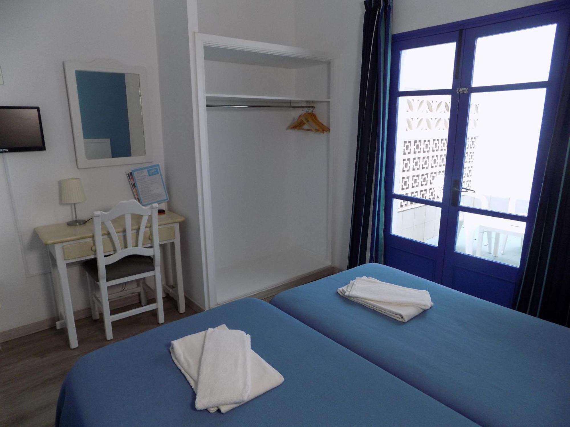 Hostal Villa Maruja El Arenal  Room photo